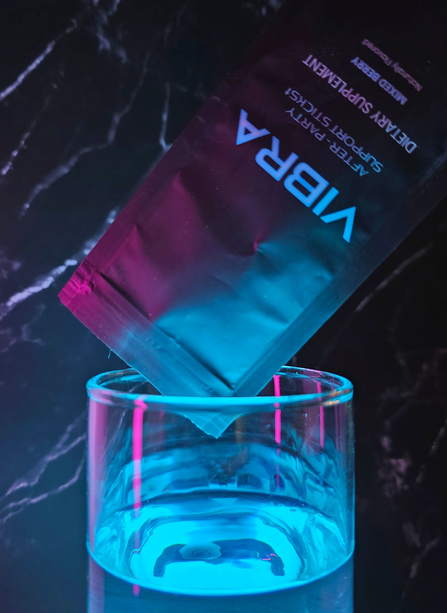 VIBRA – Berry-flavored hydration and mood support supplement